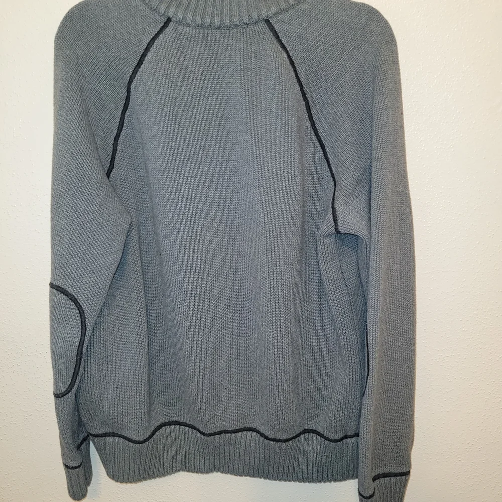 GAP Gray Men's Cardigan Sweater - Picture 2 of 6